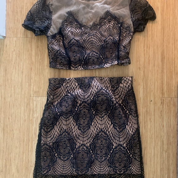 Tobi two piece set. Size small. Worn once. - Picture 2 of 2